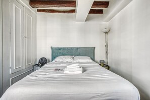 Desk, iron/ironing board, travel cot, free WiFi