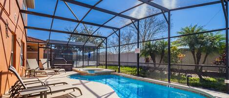 屋外プール、温水プール