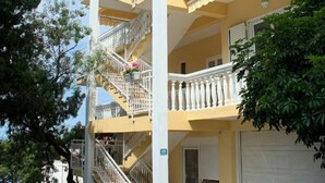 Unclassified image, 4 of 10, button - Gojko - 50 m From the Beach - R3 (Podgora)