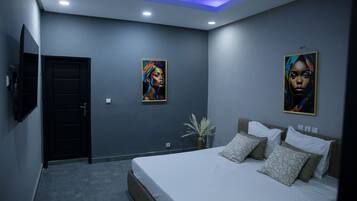 1 chambre, bureau, fer et planche à repasser, Wi-Fi gratuit