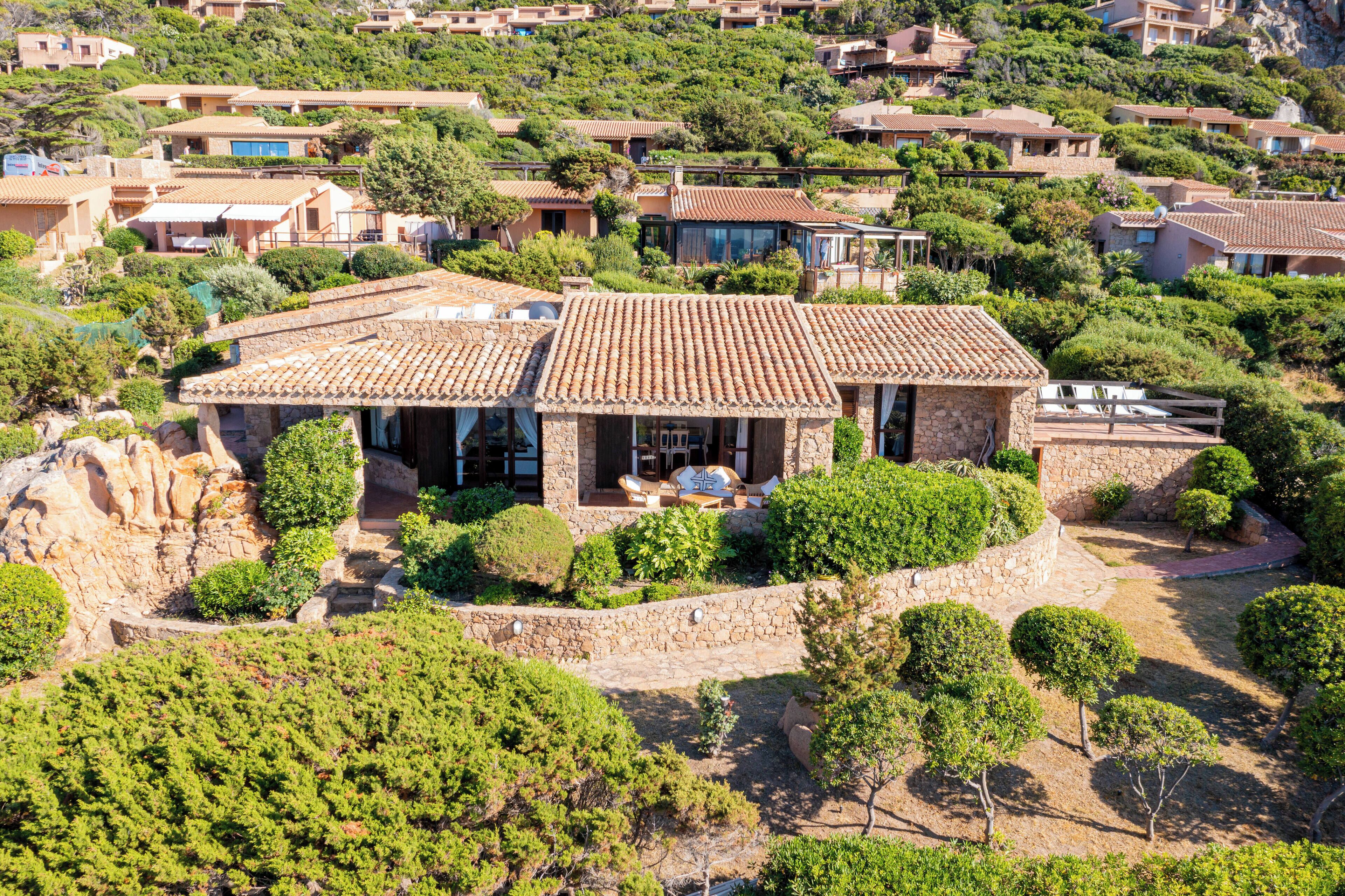 Villa Grand | Vista al jardín