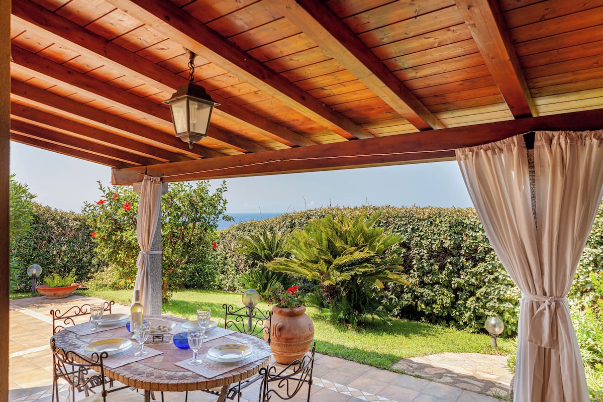 Family Villa | Garden view