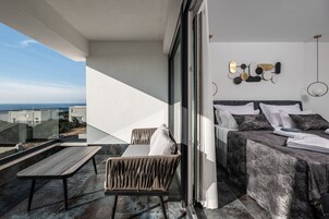 Vila superluxo, 5 quartos, banheira de imersão, vista para o mar | 5 quartos, cofres nos quartos, individualmente decorados
