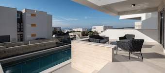 Luxury Villas Travera