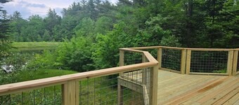 Pet Friendly Private Waterfront home, Estates