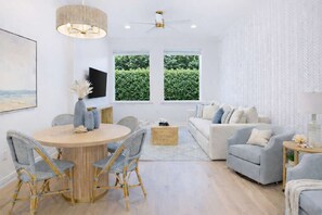 Smart TV, offices