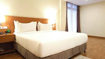 1 bedroom, in-room safe, desk, iron/ironing board