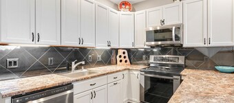 Sunrise C-123  | 1 Bed, 1 Bath