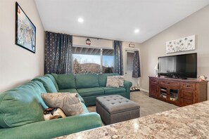 Televisión y reproductor de DVD 