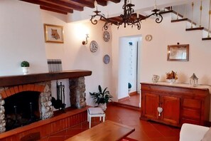 Interior - Rustico degli Ulivi (Ripa- Pozzi-Ponterosso)