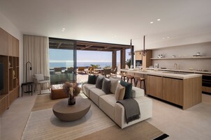 Espresso maker, coffee/tea maker, electric kettle