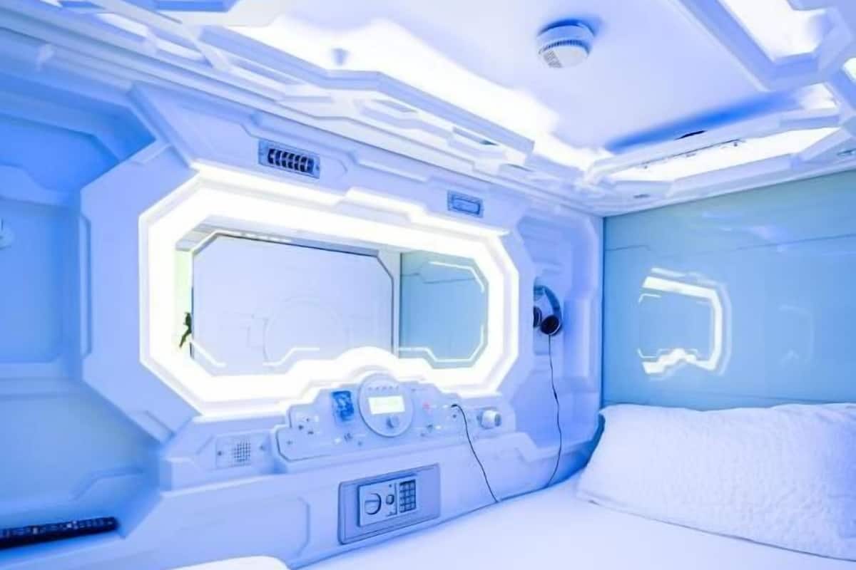 Basic Shared Dormitory | In-room safe, free WiFi
