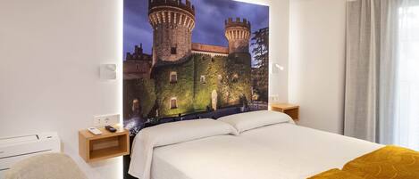 1 bedroom, iron/ironing board