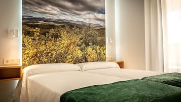 1 slaapkamer, een strijkplank/strijkijzer