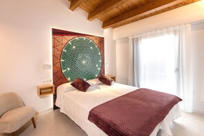 1 quarto, ferros/tábuas de passar roupa