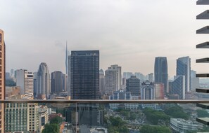 尊荣公寓, 2 间卧室 | 阳台