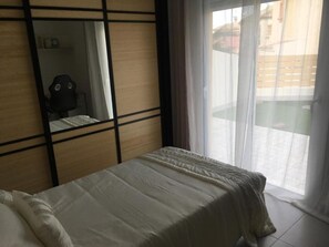 4 bedrooms, travel cot, WiFi, bed sheets - Luxury Villa Quesada, Spain (Ciudad Quesada)