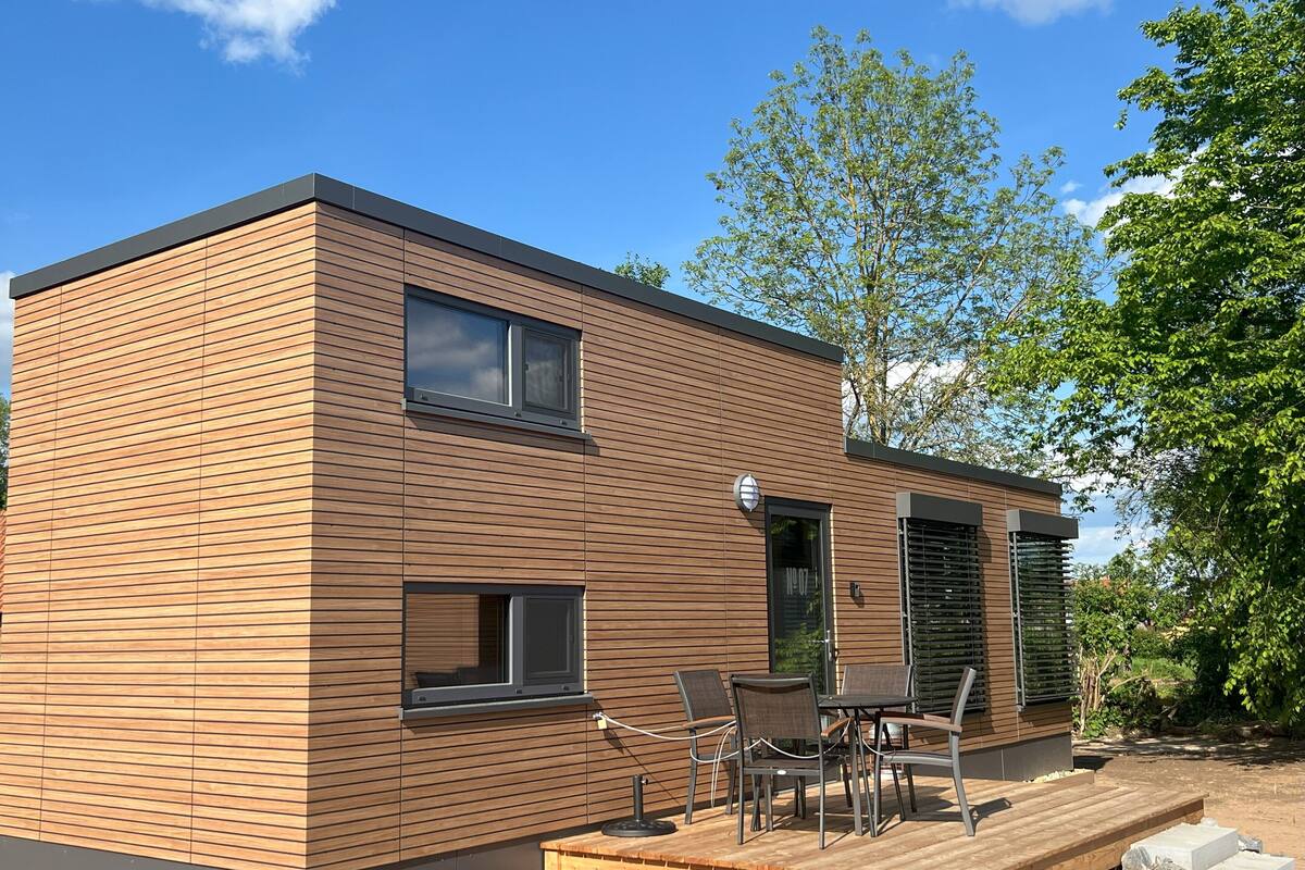 Hus – deluxe | 2 soverom, wi-fi (inkludert) og individuelt dekorert