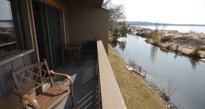Waterfront condo with stunning views in Glen Arbor. Air conditioning.