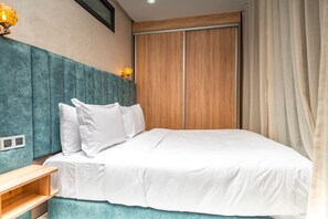 Desk, free WiFi - Maarif elite suites (Casablanca)