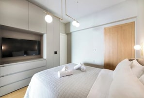 2 chambres, fer et planche à repasser, Wi-Fi, draps fournis