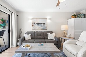 Smart TV - Sun, sand & serenity ~ The Good Life! (Gulf Shores)