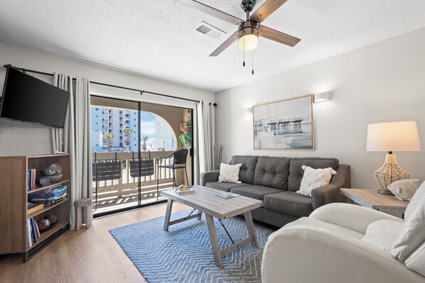 Smart TV - Sun, sand & serenity ~ The Good Life! (Gulf Shores)