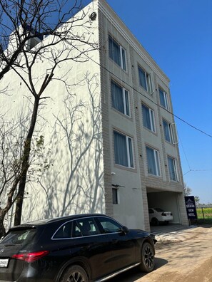 Exterior - Siswan View Hotel (Kharar)