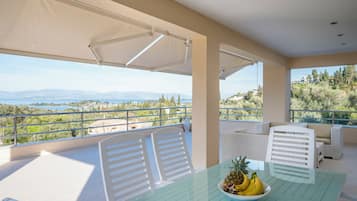 Superior Apartment, Terrace, Sea View | Balkoni