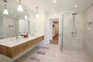 Maison, 3 chambres | Salle de bain | Serviettes fournies