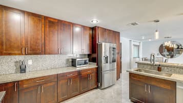 Casa (3 Bedrooms) | Parte interna