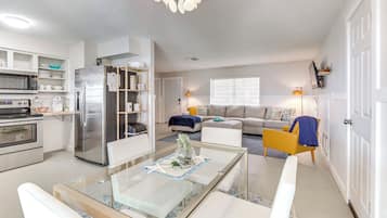 Nhà (2 Bedrooms) | Nội thất