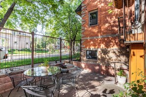 Apartment (0 Bedroom) | Interior - 2 Mi to Downtown Denver: Stylish Gem w/ Fireplace! (Denver)