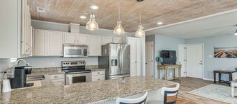 Pet-friendly Beaufort Home w/ Private Yard