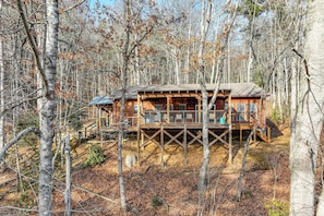 House (2 Bedrooms) | Interior - Lakeside Cashiers Cabin w/ Private Boat Dock! (Cullowhee)