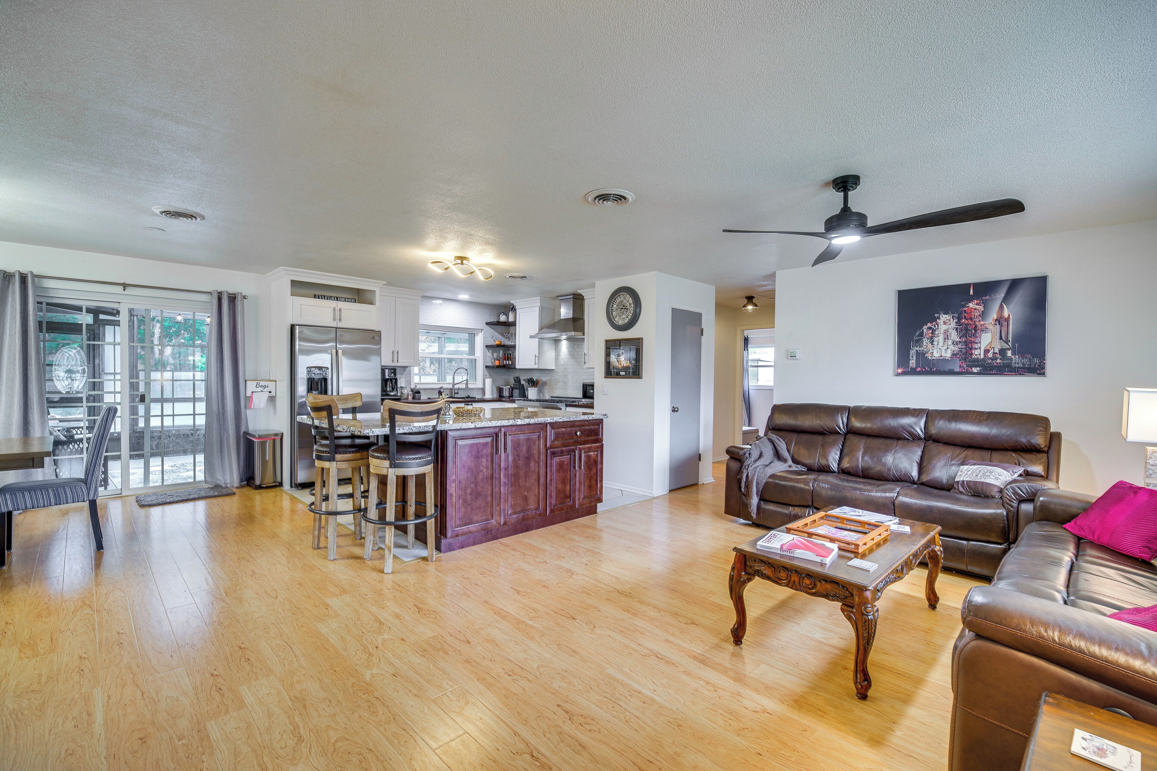 House (3 Bedrooms) | Interior