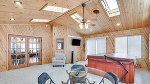 Unclassified image, 5 of 28, button - Hot Tub & Fenced Backyard: Moorhead Home! (Moorhead)