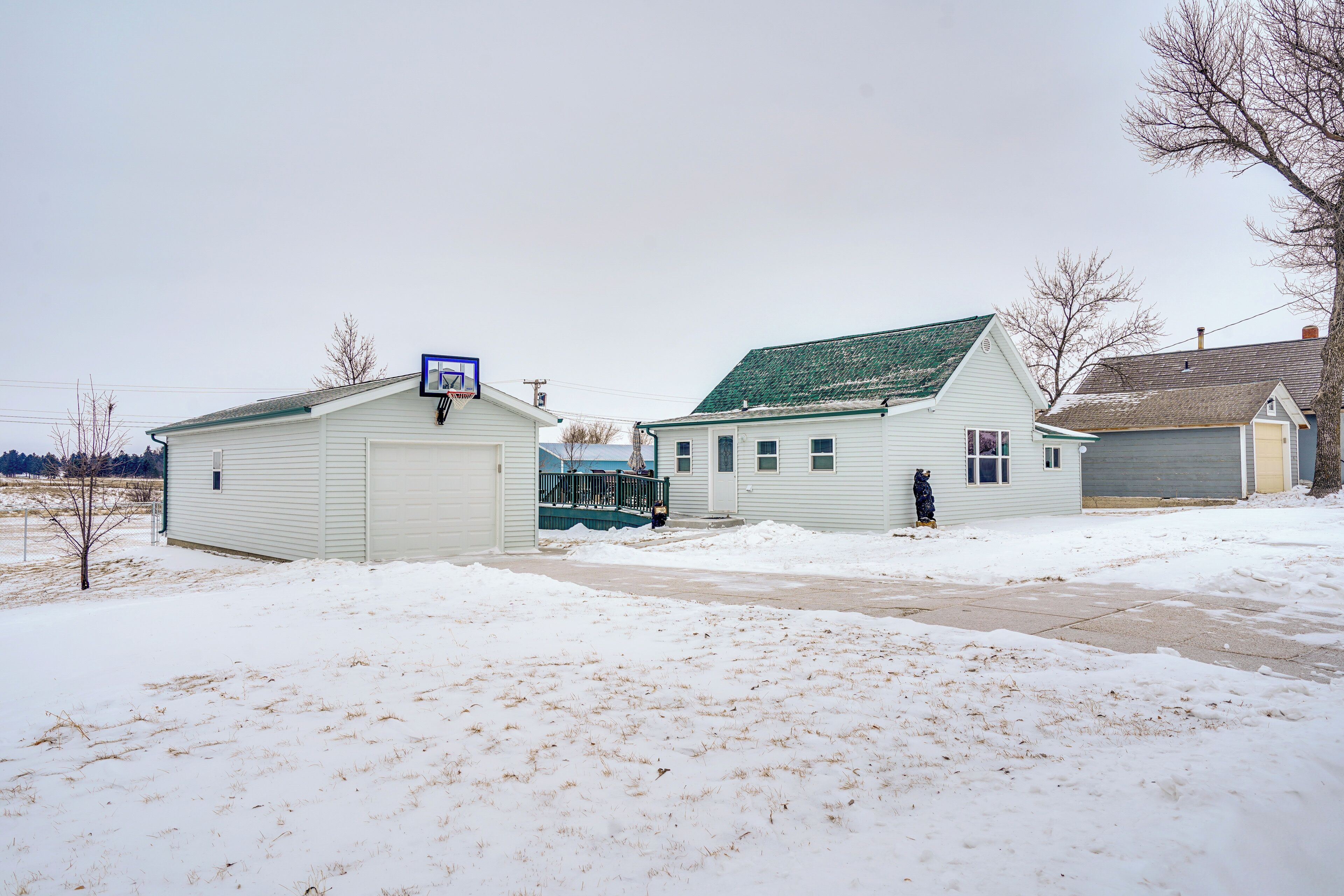 House (2 Bedrooms) | Interior