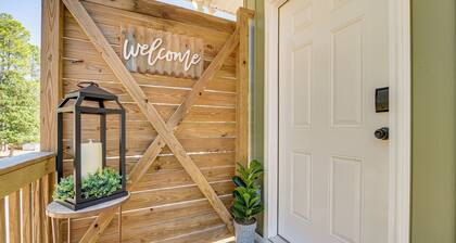 Byron Getaway w/ Fire Pit - Near MGA & Mercer!