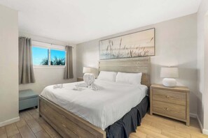 1 bedroom, iron/ironing board, WiFi, bed sheets - The Summit 321 Summar (Panama City)