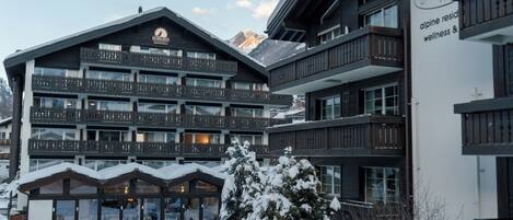 Mặt tiền nơi lưu trú