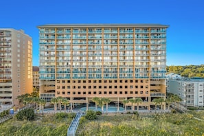 Exterior - 3 Bedroom Oceanfront Condo 1K 3Q SS Bahama Sands - 1105 (North Myrtle)