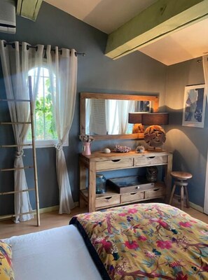 4 bedrooms, iron/ironing board, WiFi, bed sheets - Le Merveileux Mas Catalan (Perpignan)