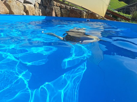 Outdoor pool. Ferienwohnung Bohnert - Arias
