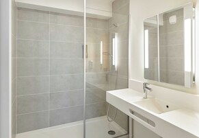 Shower, towels, soap, shampoo