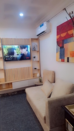 Recepción. Zek Dynasty