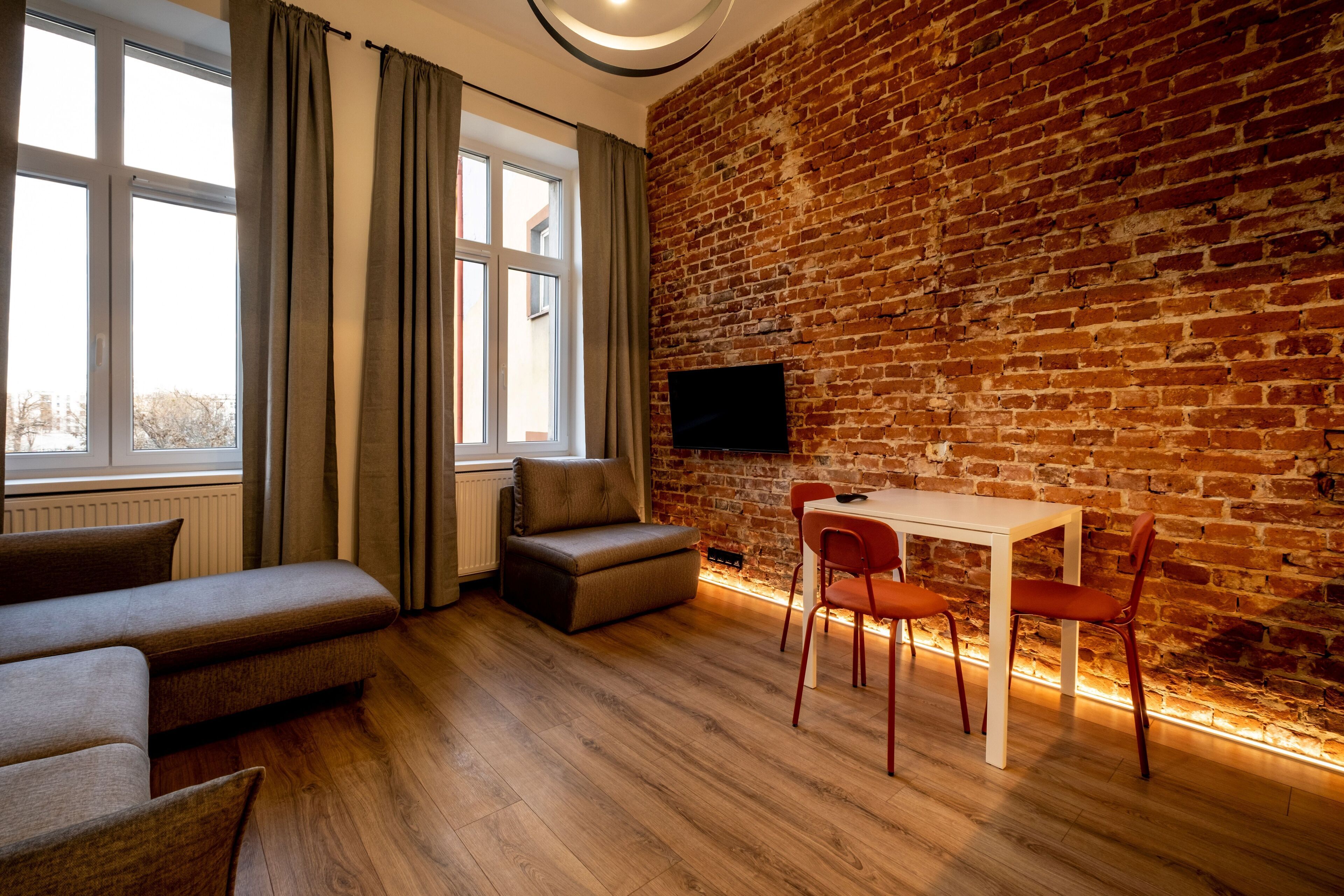 City Studio Suite | Iron/ironing board, free WiFi