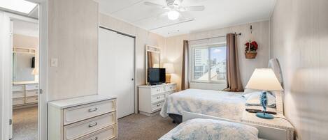 2 bedrooms, iron/ironing board