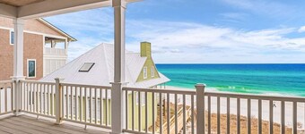 Gulf Front with Private Beach! Walk to Alys & Rosemary! 6 Bikes Included