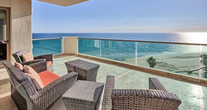 La Vida Fina: Beachview, pool, and beach access from this luxury Tessoro unit